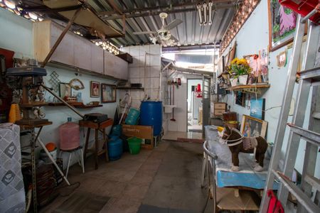 Casa à venda com 60m², 4 quartos e 1 vaga Casa à venda com 60m², 4 quartos e 1 vagaQuarto de Serviço