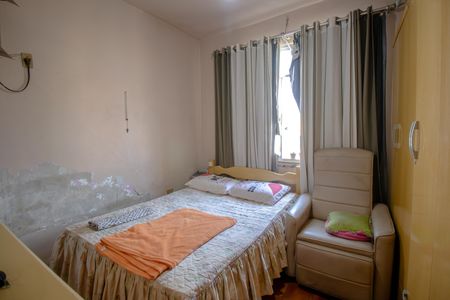 Casa à venda com 60m², 4 quartos e 1 vaga Casa à venda com 60m², 4 quartos e 1 vagaQuarto 2