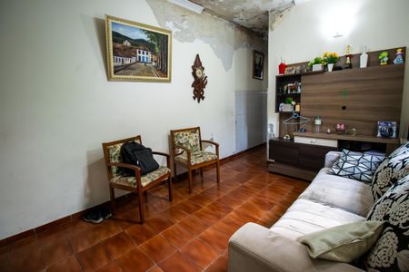 Casa à venda com 60m², 4 quartos e 1 vaga Casa à venda com 60m², 4 quartos e 1 vagaSala 1