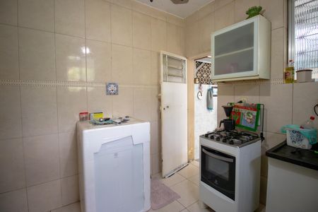 Casa à venda com 60m², 4 quartos e 1 vaga Casa à venda com 60m², 4 quartos e 1 vagaCozinha