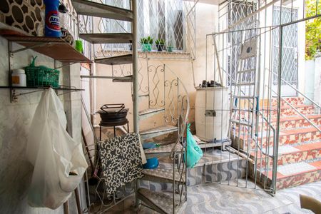 Casa à venda com 60m², 4 quartos e 1 vaga Casa à venda com 60m², 4 quartos e 1 vagaÁrea de Serviço