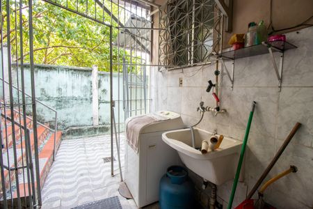 Casa à venda com 60m², 4 quartos e 1 vaga Casa à venda com 60m², 4 quartos e 1 vagaÁrea de Serviço