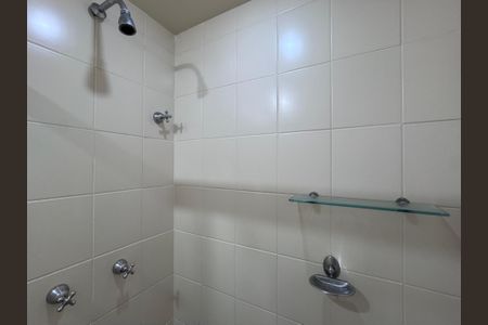 Apartamento para alugar com 75m², 2 quartos e 2 vagasBanheiro Social