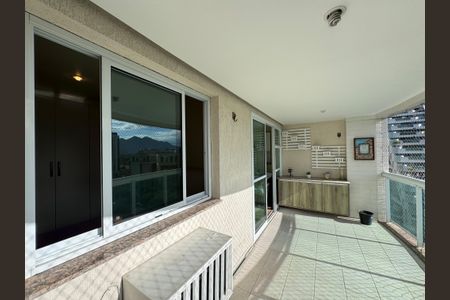 Varanda de apartamento para alugar com 2 quartos, 75m² em Barra da Tijuca, Rio de Janeiro