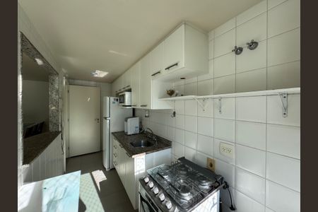 Apartamento para alugar com 75m², 2 quartos e 2 vagasCozinha e Área de Serviço