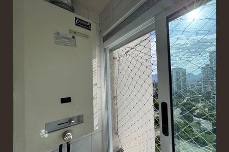 Apartamento para alugar com 75m², 2 quartos e 2 vagasCozinha e Área de Serviço