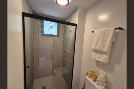 Casa de condomínio à venda com 106m², 3 quartos e 1 vagaBanheiro