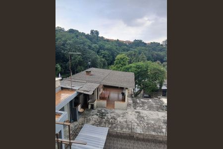 Casa à venda com 200m², 6 quartos e 3 vagas Casa à venda com 200m², 6 quartos e 3 vagasVista