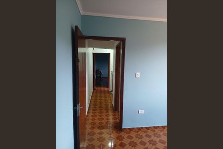 Casa à venda com 200m², 6 quartos e 3 vagas Casa à venda com 200m², 6 quartos e 3 vagasCorredor