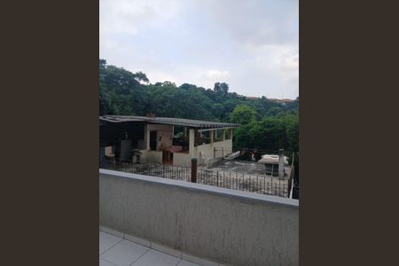 Casa à venda com 200m², 6 quartos e 3 vagas Casa à venda com 200m², 6 quartos e 3 vagasÁrea externa