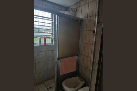 Casa à venda com 200m², 6 quartos e 3 vagas Casa à venda com 200m², 6 quartos e 3 vagasBanheiro