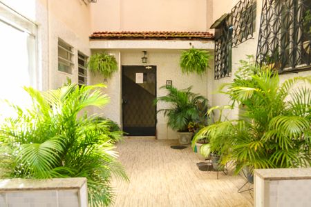 Apartamento para alugar com 45m², 2 quartos e 1 vagaEntrada