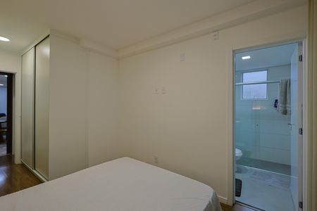 Apartamento à venda com 150m², 3 quartos e 4 vagasSuíte 2