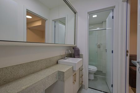 Apartamento à venda com 150m², 3 quartos e 4 vagasBanheiro