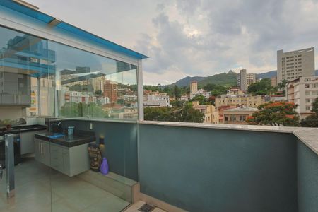 Apartamento à venda com 150m², 3 quartos e 4 vagasCobertura