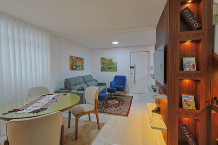 Sala de apartamento à venda com 3 quartos, 150m² em Serra, Belo Horizonte