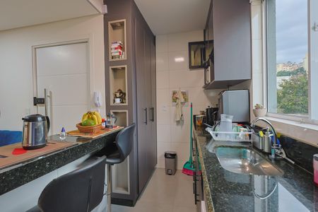 Cozinha de apartamento à venda com 3 quartos, 150m² em Serra, Belo Horizonte