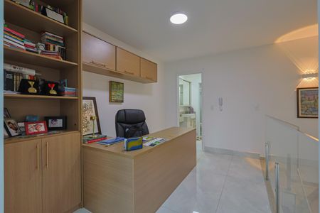 Apartamento à venda com 150m², 3 quartos e 4 vagasSala 2