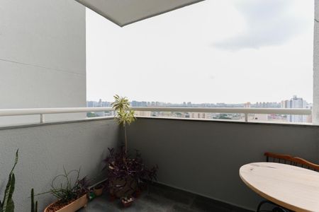 Apartamento à venda com 70m², 2 quartos e 1 vaga Apartamento à venda com 70m², 2 quartos e 1 vagaVaranda da sala