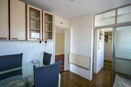 Apartamento à venda com 88m², 2 quartos e 2 vagasCozinha