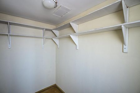 Apartamento à venda com 88m², 2 quartos e 2 vagasQuarto de Serviço