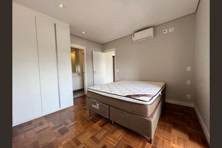 Apartamento à venda com 1 quarto, 80m² em Santo Amaro, São Paulo