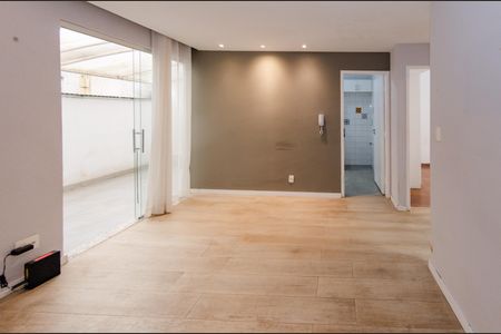 Apartamento à venda com 60m², 2 quartos e 1 vagaSala