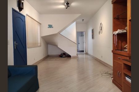 Casa à venda com 3 quartos, 160m² em Cambuci, São Paulo