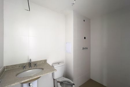 Banheiro de kitnet/studio para alugar com 1 quarto, 24m² em Vila Mariana, São Paulo