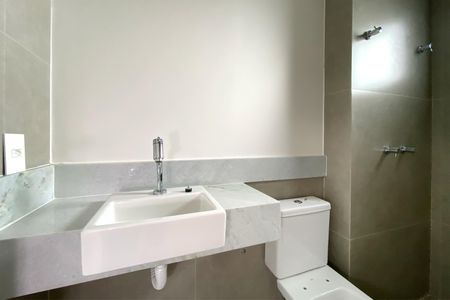 Apartamento à venda com 121m², 2 quartos e 2 vagasBanheiro da Suíte 2