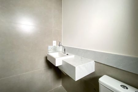 Apartamento à venda com 121m², 2 quartos e 2 vagasBanheiro da Suíte 2