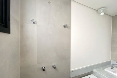 Apartamento à venda com 121m², 2 quartos e 2 vagasBanheiro da Suíte 1