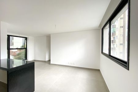 Apartamento à venda com 121m², 2 quartos e 2 vagasSala