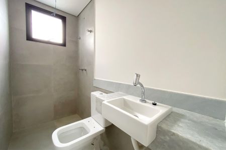 Apartamento à venda com 121m², 2 quartos e 2 vagasBanheiro da Suíte 1