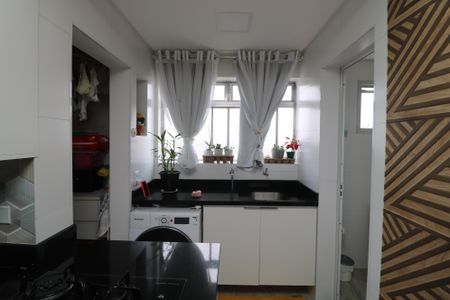 Apartamento para alugar com 68m², 2 quartos e 1 vagaÁrea de Serviço