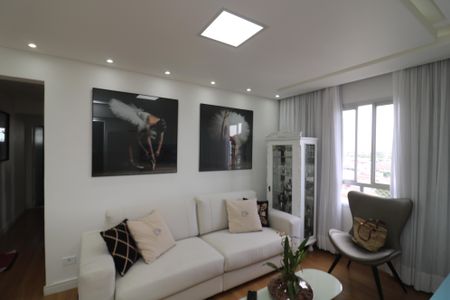 Apartamento para alugar com 68m², 2 quartos e 1 vagaSala