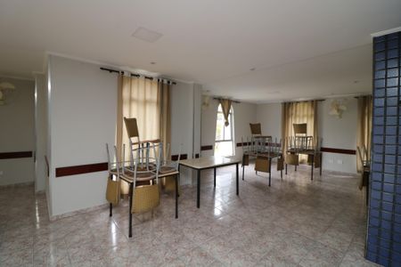 Apartamento para alugar com 68m², 2 quartos e 1 vagaÁrea comum - Salão de festas