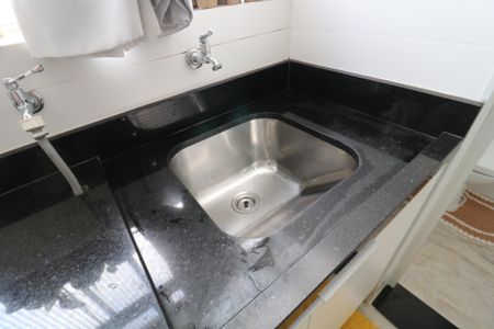 Apartamento para alugar com 68m², 2 quartos e 1 vagaÁrea de Serviço