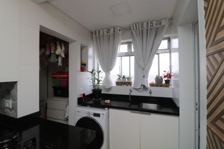 Apartamento para alugar com 68m², 2 quartos e 1 vagaÁrea de Serviço