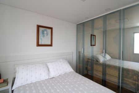 Apartamento para alugar com 68m², 2 quartos e 1 vagaQuarto