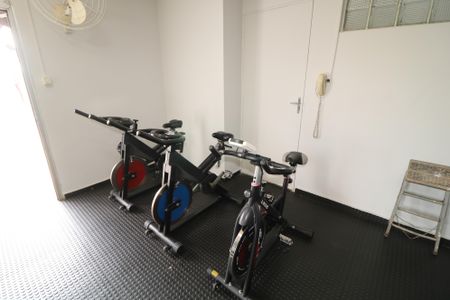 Apartamento para alugar com 68m², 2 quartos e 1 vagaÁrea comum - Academia