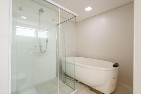 Apartamento para alugar com 292m², 4 quartos e 3 vagasBanheiro Suíte 1