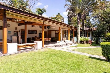 Casa de condomínio à venda com 953m², 6 quartos e 8 vagas