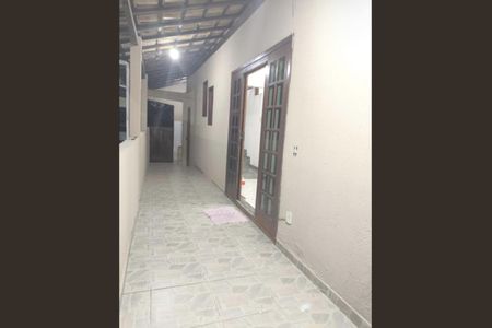 Casa para alugar com 100m², 2 quartos e sem vagaÁrea externa