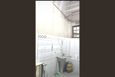 Casa para alugar com 100m², 2 quartos e sem vagaÁrea de serviço