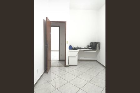 Quarto de casa para alugar com 2 quartos, 100m² em Marechal Hermes, Rio de Janeiro