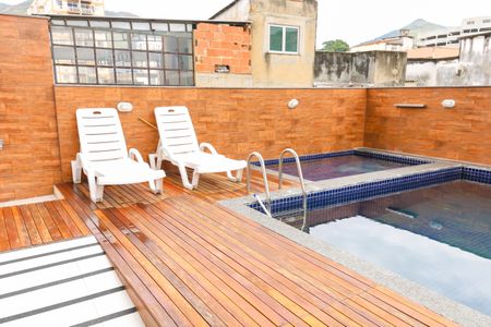 Apartamento para alugar com 75m², 2 quartos e 1 vagaÁrea comum - Piscina