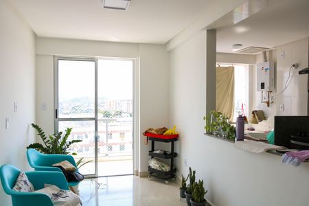 Apartamento para alugar com 75m², 2 quartos e 1 vagaSala