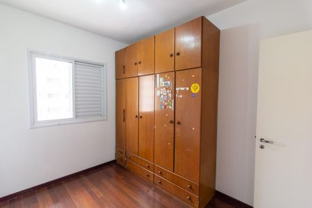 Apartamento para alugar com 74m², 3 quartos e 2 vagasQuarto 2