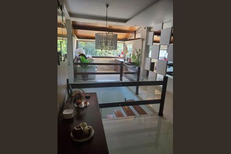 Casa à venda com 350m², 4 quartos e 3 vagas